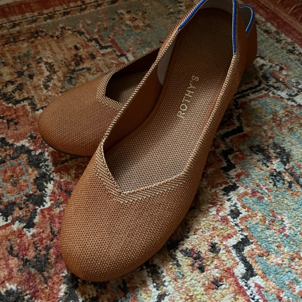Rothy’s Round Toe Flat - Fawn / Brown - Size 11 EUC